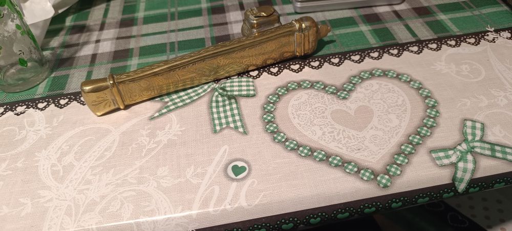 Продавам стара османска мастилница