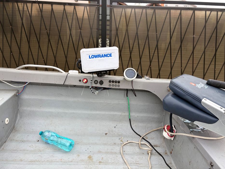 Barca Bratesul 5.65 cu Mercury 40cp si Peridoc Navio 750kg