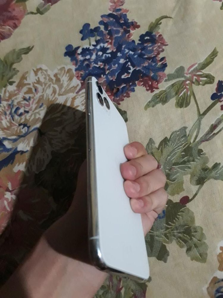 iPhone 11 pro max 256 гб LLA