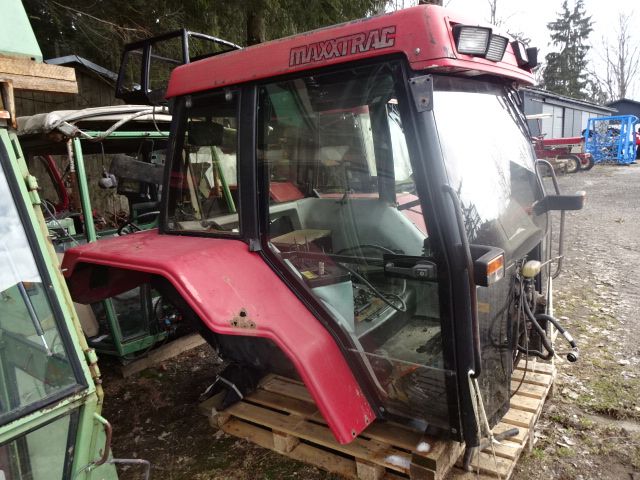 Dezmembrez tractoare Fendt/Case ih