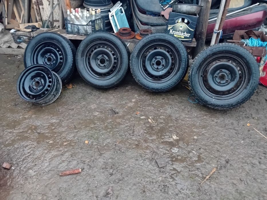 Vând jante tablă r15