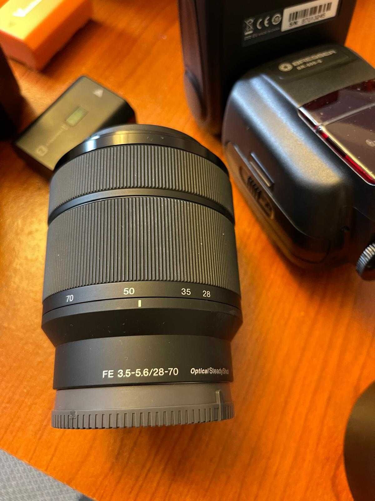 Aparat Mirorless Sony A7III cu accesorii