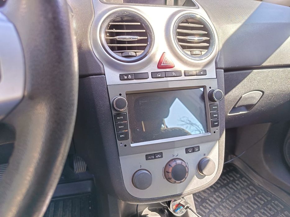 Opel Corsa D model OPC Line