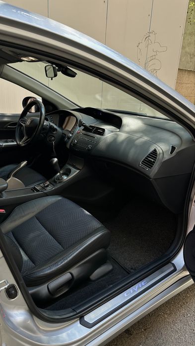 Honda Civic GT VIII (generatia a 8-a) 1.8 Benzina 140 cp 2010