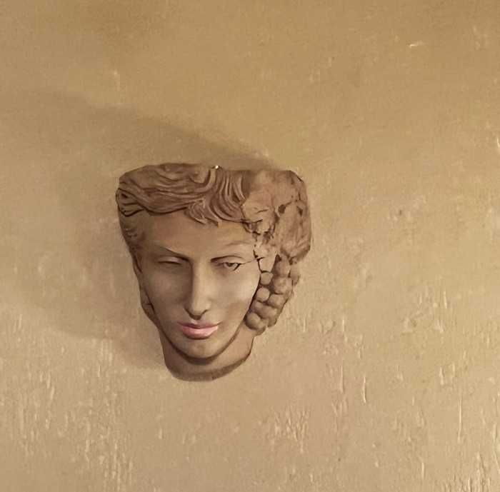 Deosebita statueta Art Deco-ceramica emailata-Anglia