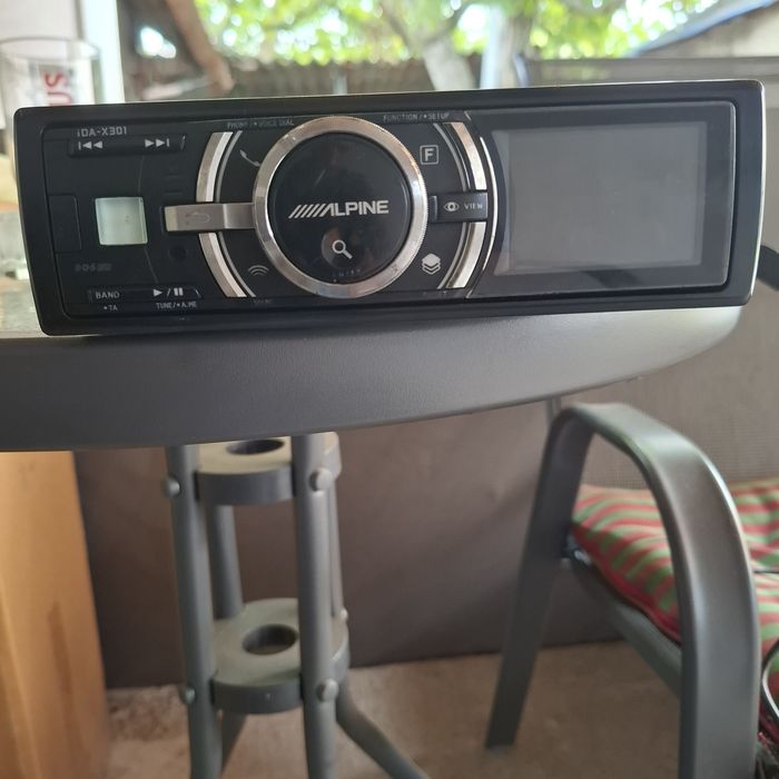 Vand player auto Alpine