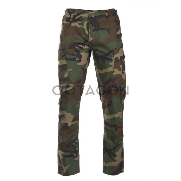 Pantaloni militari tactici cu camuflaj tip Slim Fit Mil-Tec