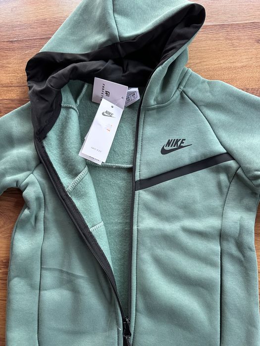 Детски,ватиран екип Nike,цвят мента