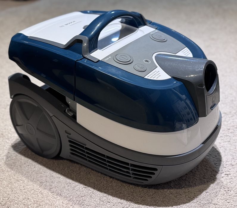 Aspirator cu spalare Bosch BWD41720 1700W, 5 L, spala canapele+covoare