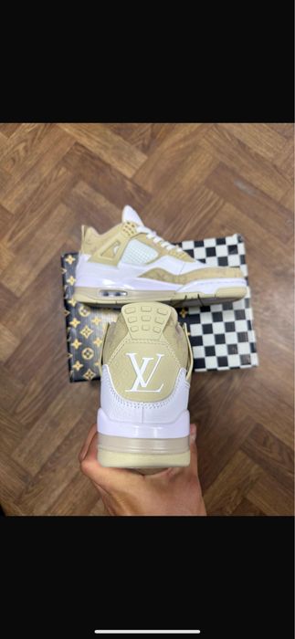 Air Jordan 4 Retro X Louis Vuttonn