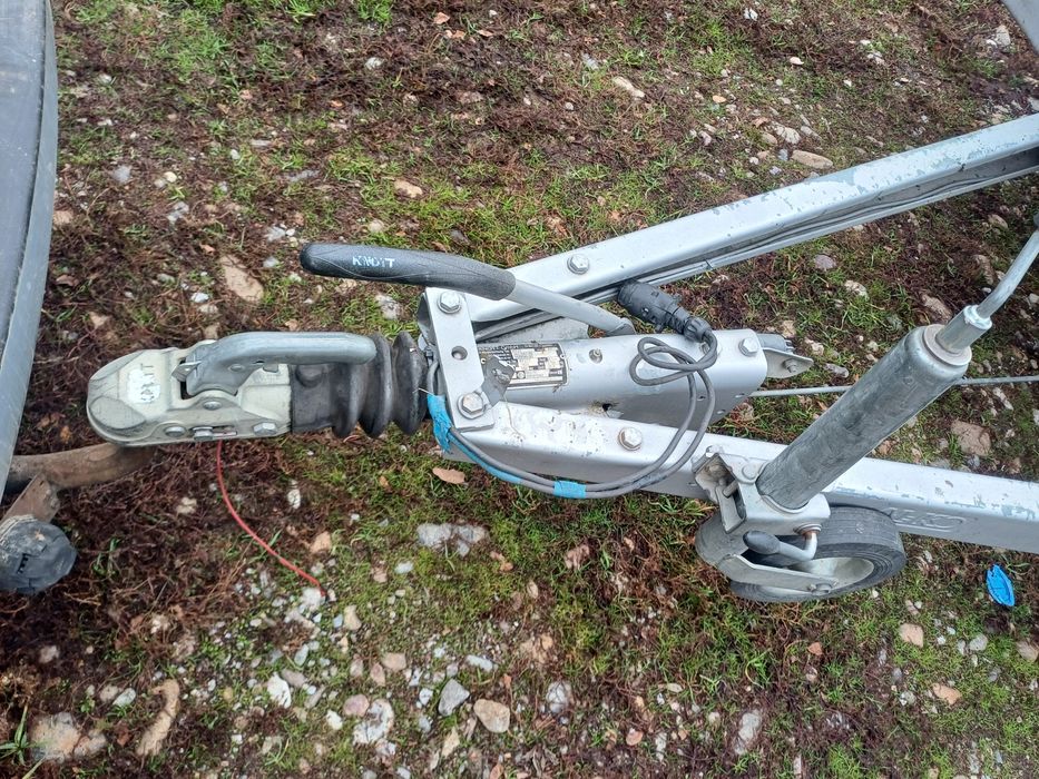 Remorca Apicola cu rastel