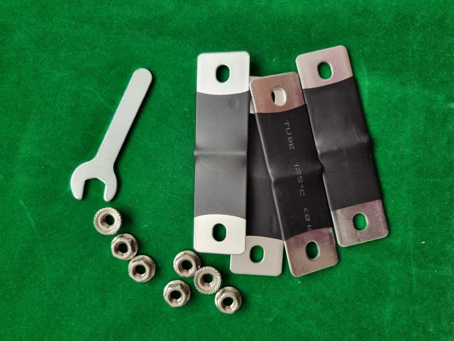 Acumulator LiFePO4 360 Ah format din 4 ac. litiu 3.2 V noi