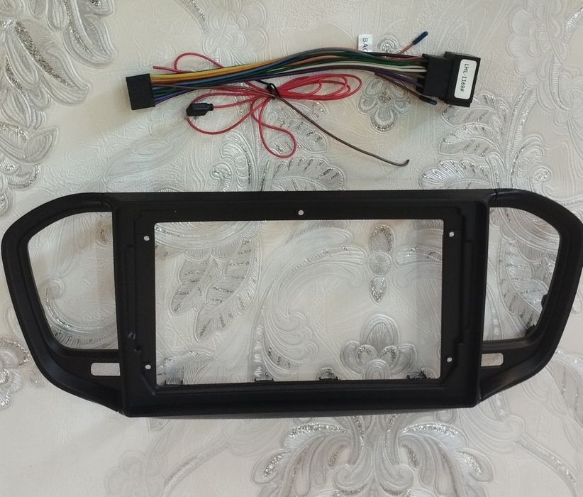 Рамка для Lada Vesta, Granta  9 дюйм андроид магнитола учун