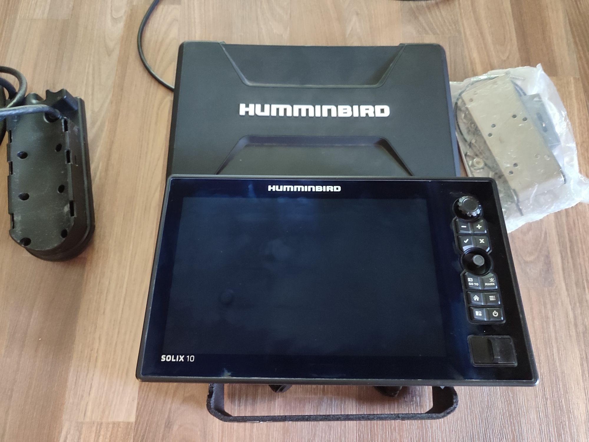 Эхолот картплоттер Humminbird Solix 10 g2