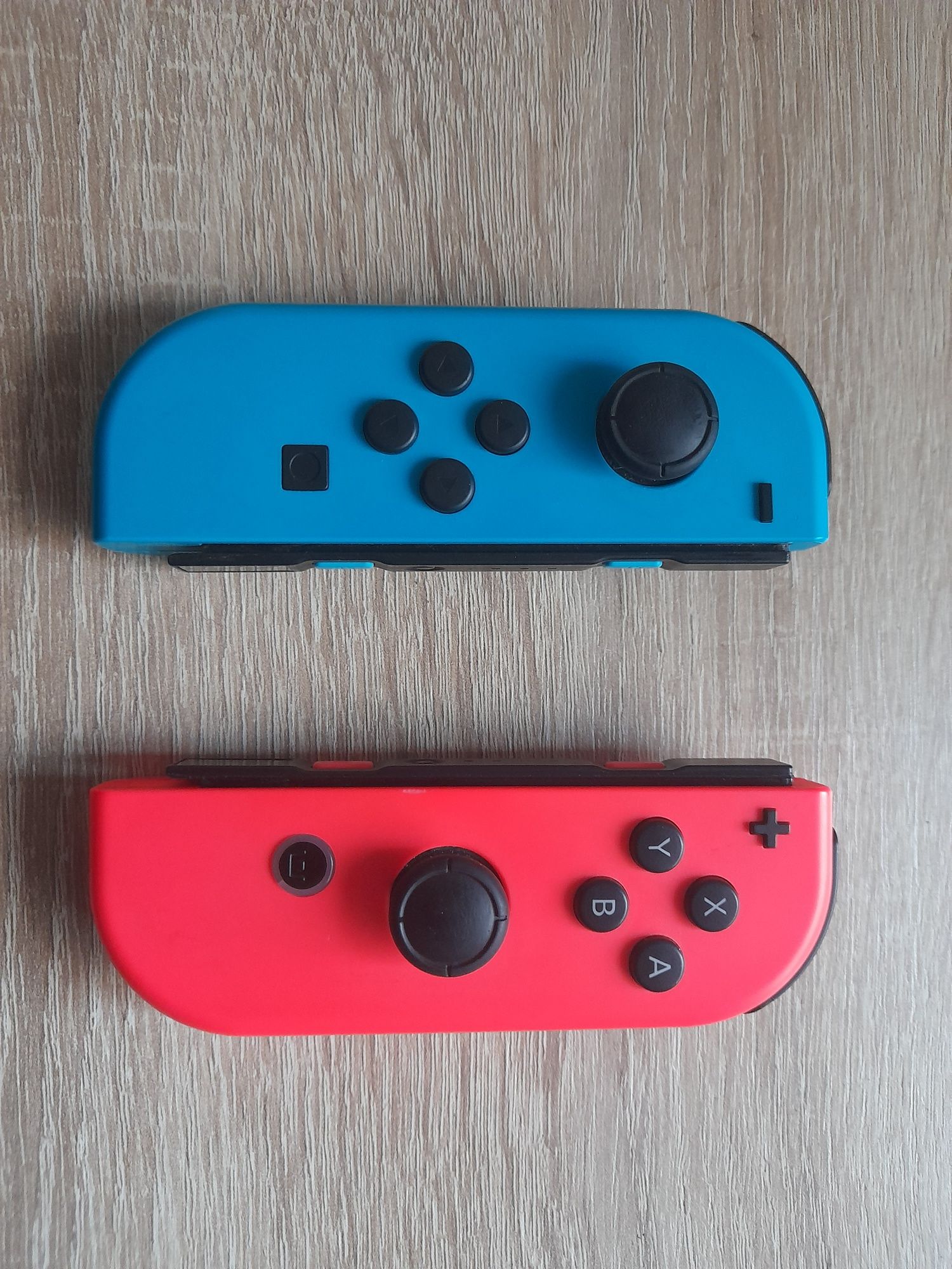 Controllere Joycon pentru Nintendo Switch, impecabile.
