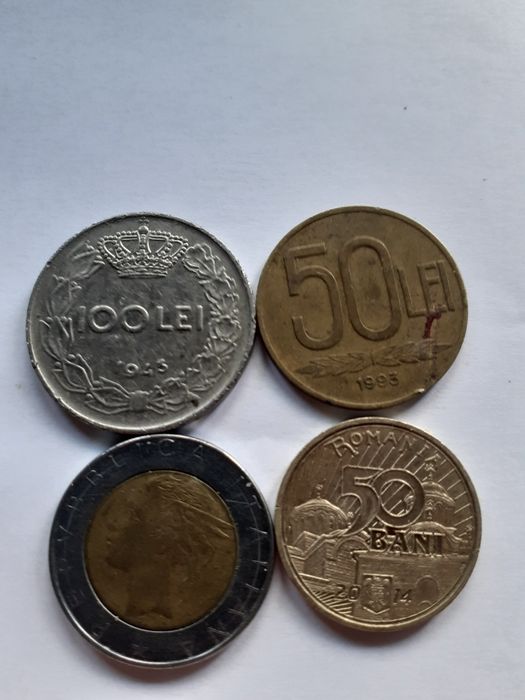 Vand monede de colecție