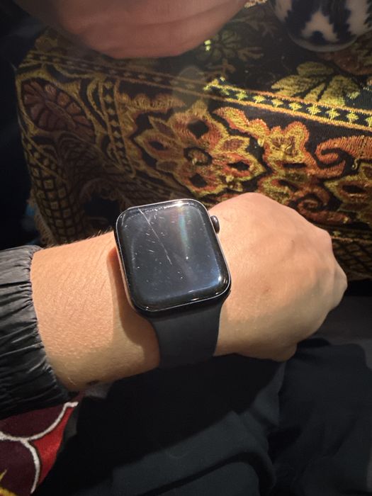 Iwatch se 2  81%