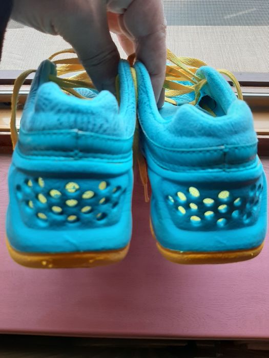 Adidasi Puma marime 36