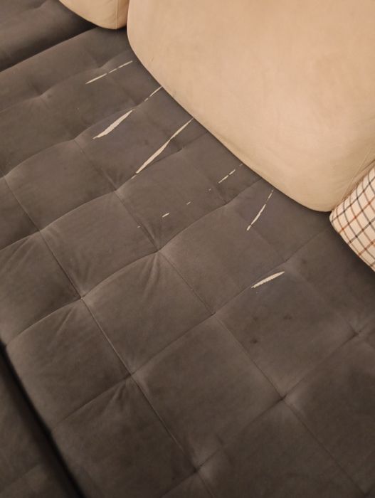 Диван със лежанка