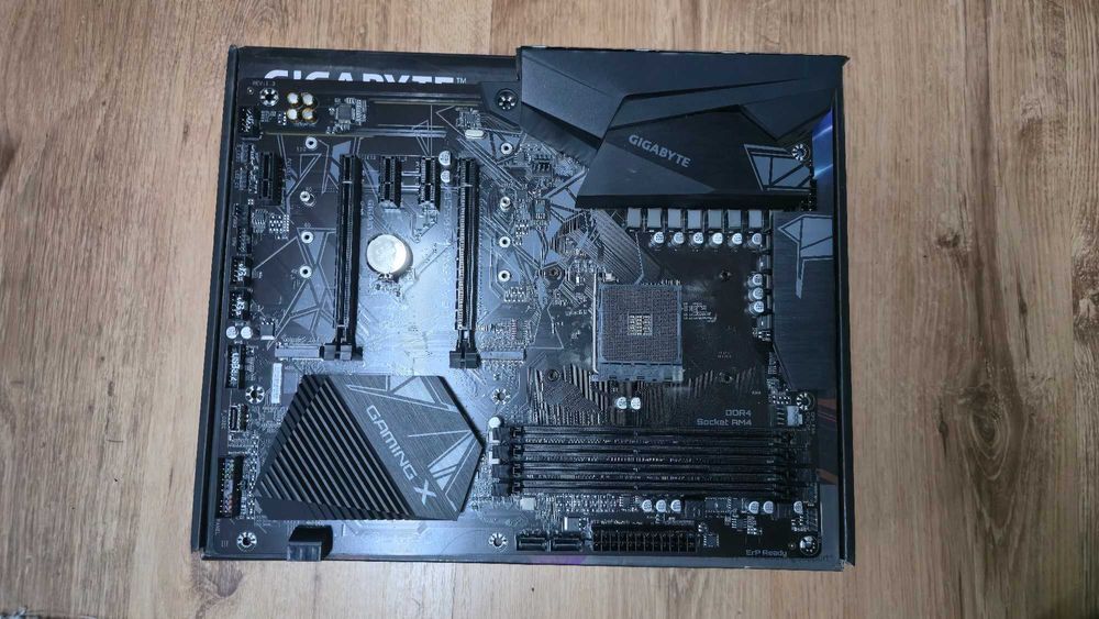 Kit Ryzen 5 5600X 2x16GB RAM (32GB) Gigabyte B550 Gaming X V2 RTX2060s