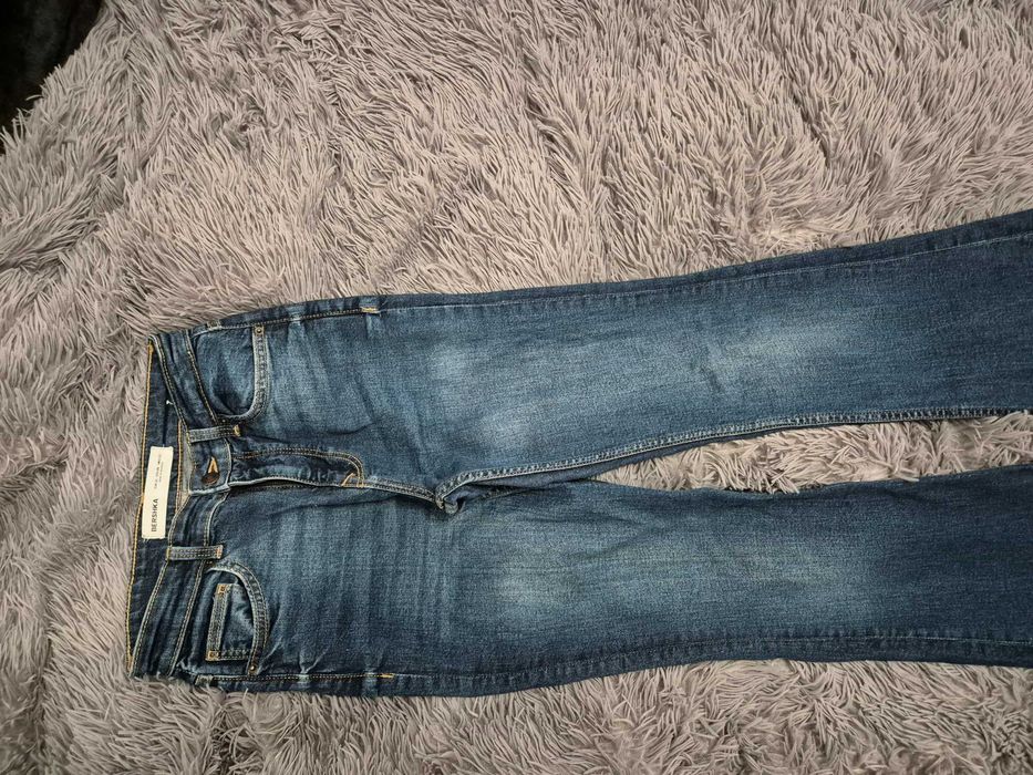 Blugi dama Bershka xs 34 evazați