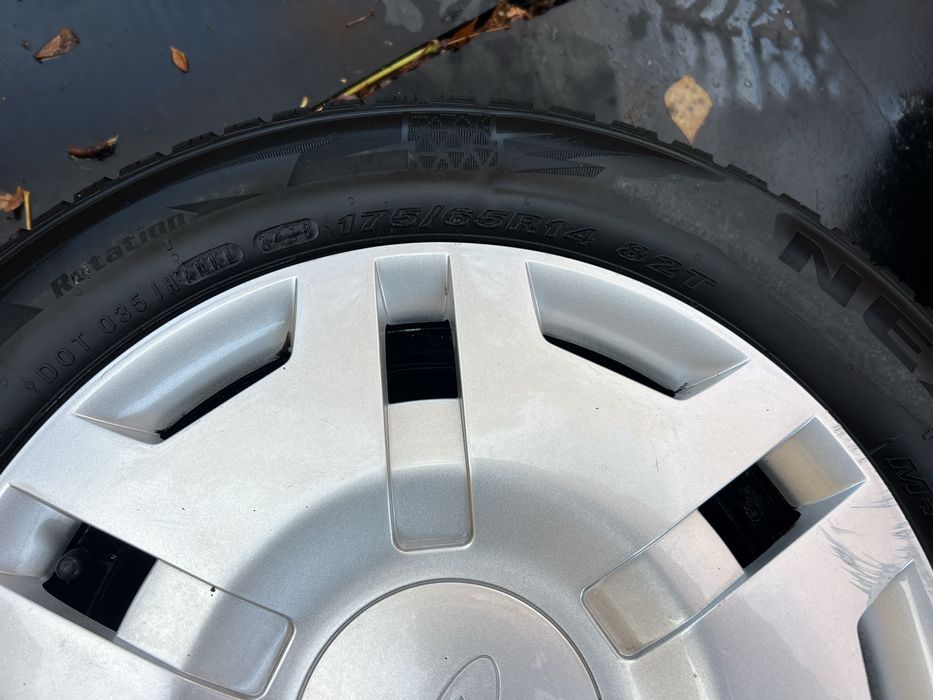 Джанти със зимни гуми от Форд Фиеста