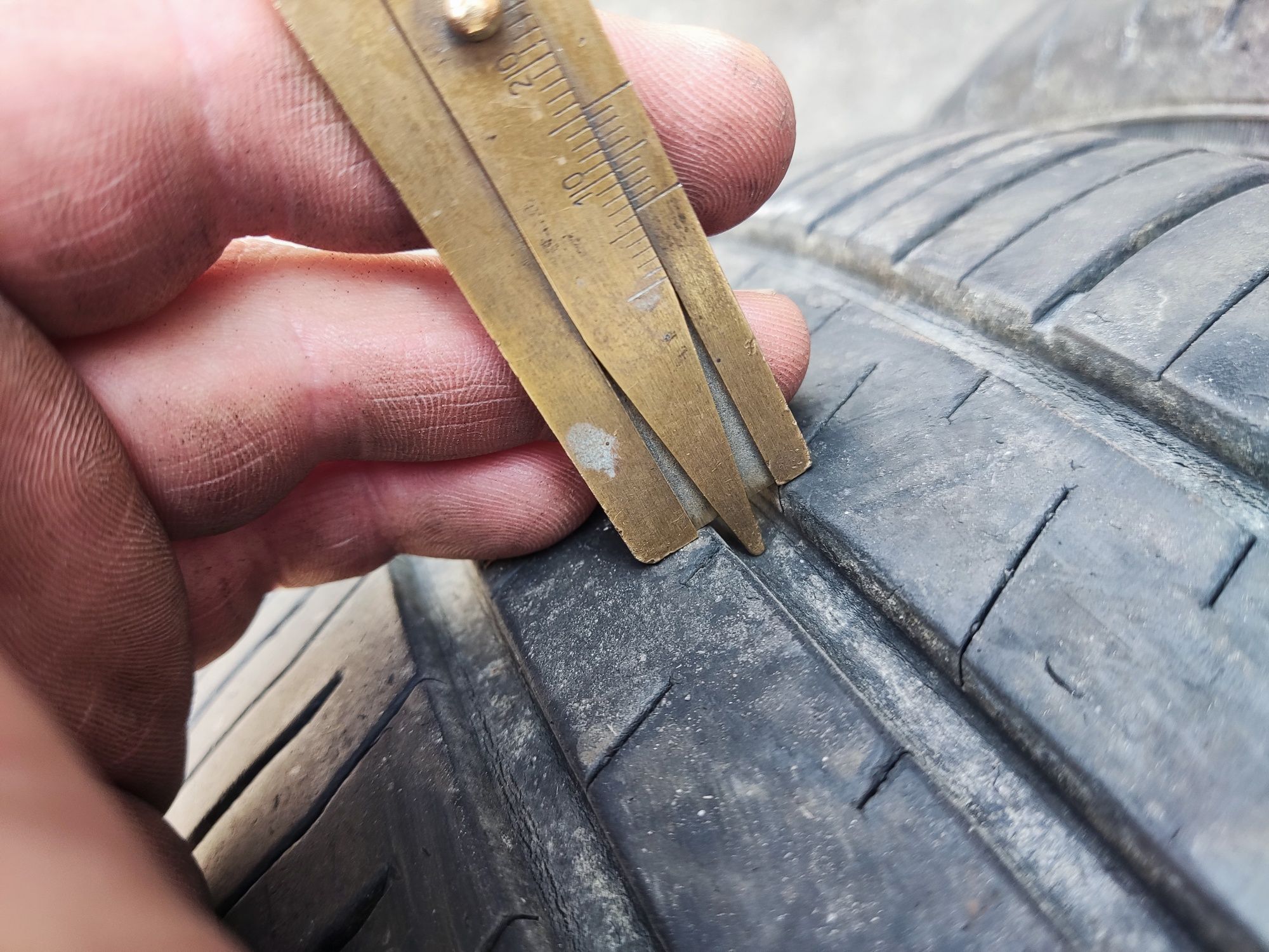 185/60/15 Falken