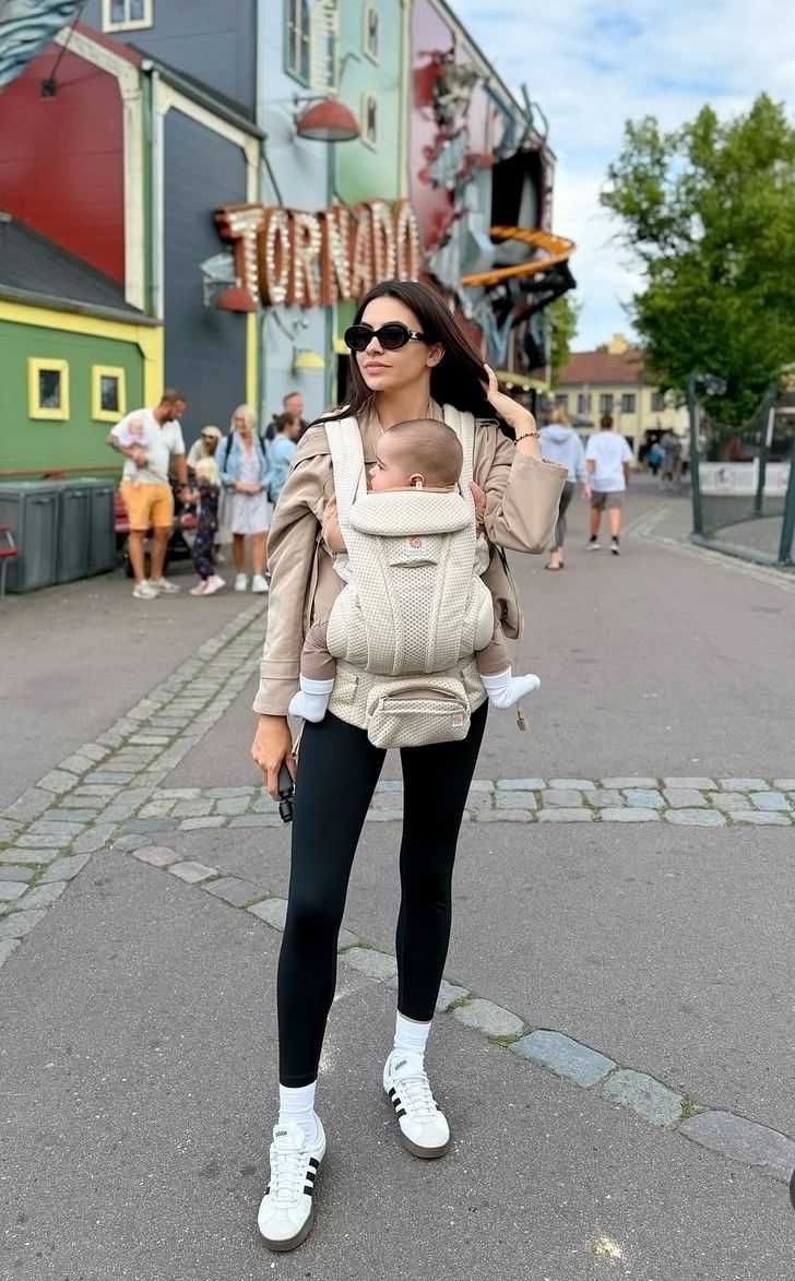 Здравейте.Ergobaby Omni Breeze, Natural Beige
Продавам Ергономична ран