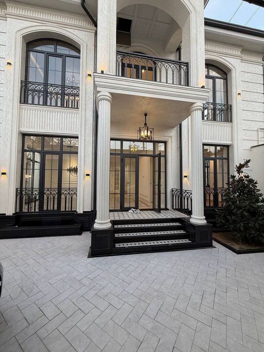 Продается ЕвроДом 6 комнат, ориентир: Циолковский, 3 сотки