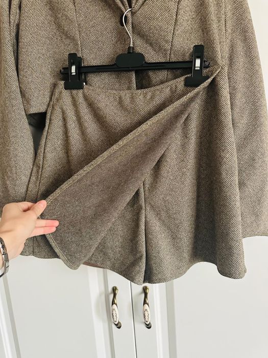 Costum masura M stil Massimo Dutti , Nou , sacou si fusta pantalon