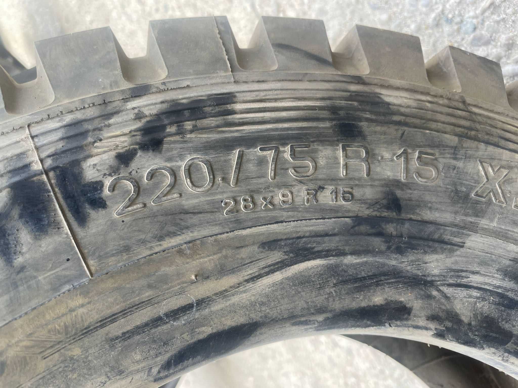 Cauciucuri 28x9r15 MICHELIN  Radiale cu garantie pentru stivuitor