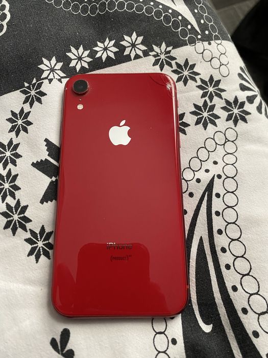 iphone xr 128 gb с коробкой все работает