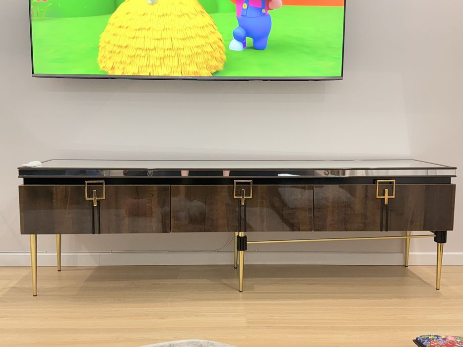 Тумба под телевизор