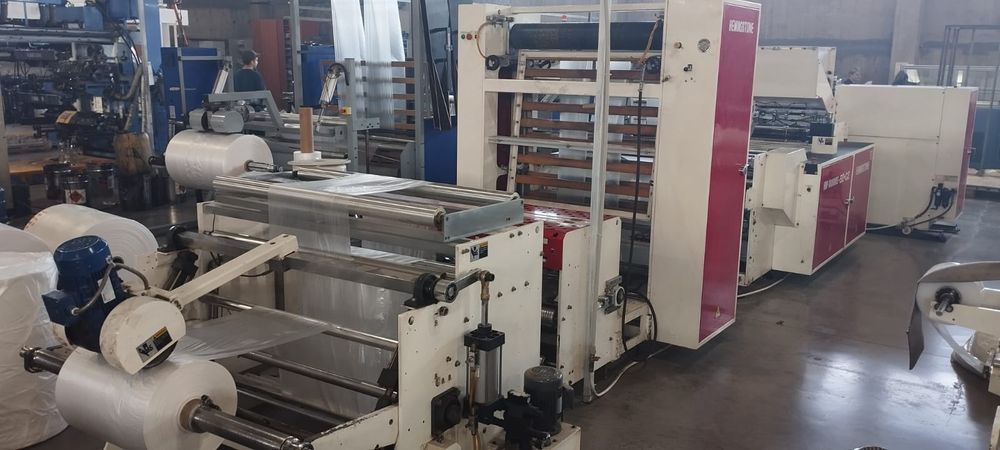 Продается оборудование для производства пакетов майка