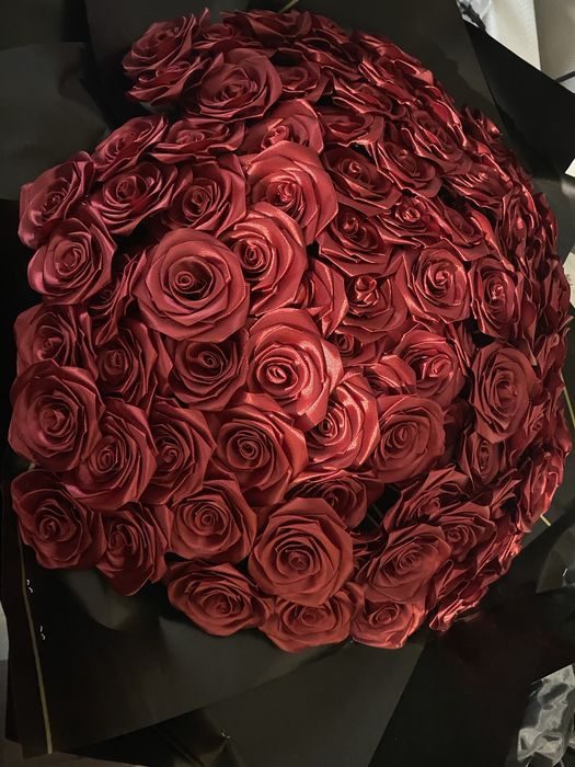 101 шт продам цветы из атласной ленты за низкую цену, договоримся