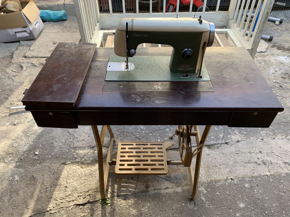 Masina de cusut Ileana