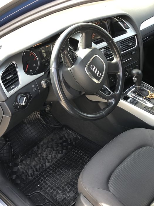 Audi A4 продава се ?