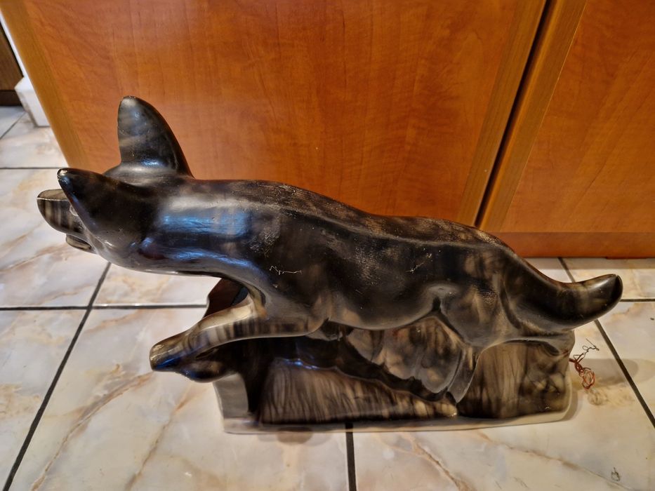 Antic caine lup ipsos