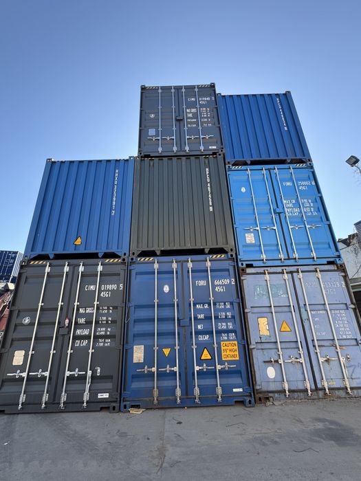 Container maritim