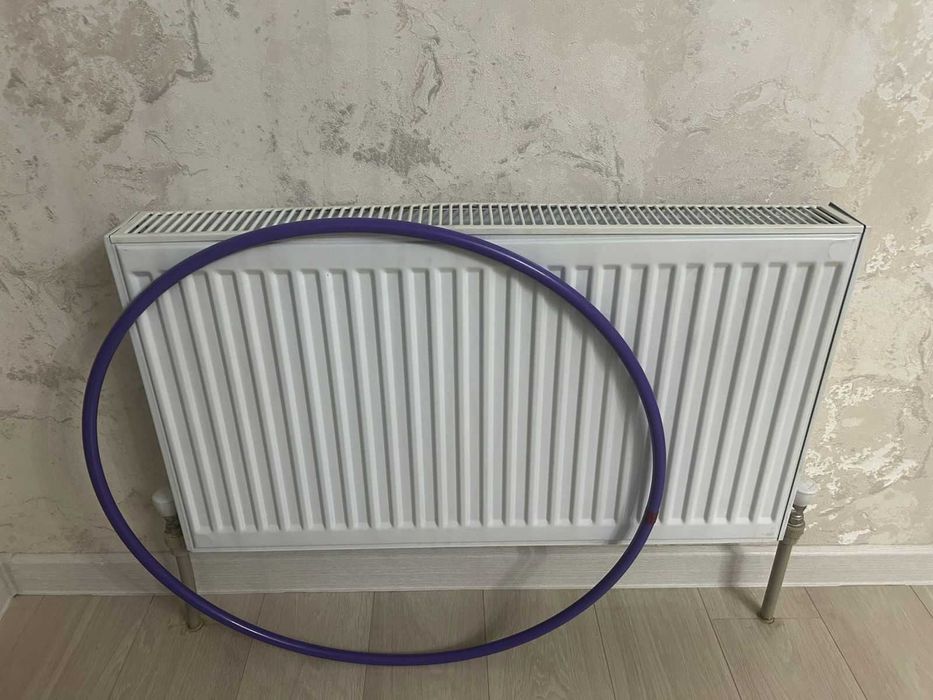 продам обруч и мяч для художественной гимнастики