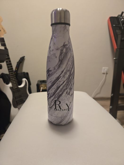 Метална бутилка за вода