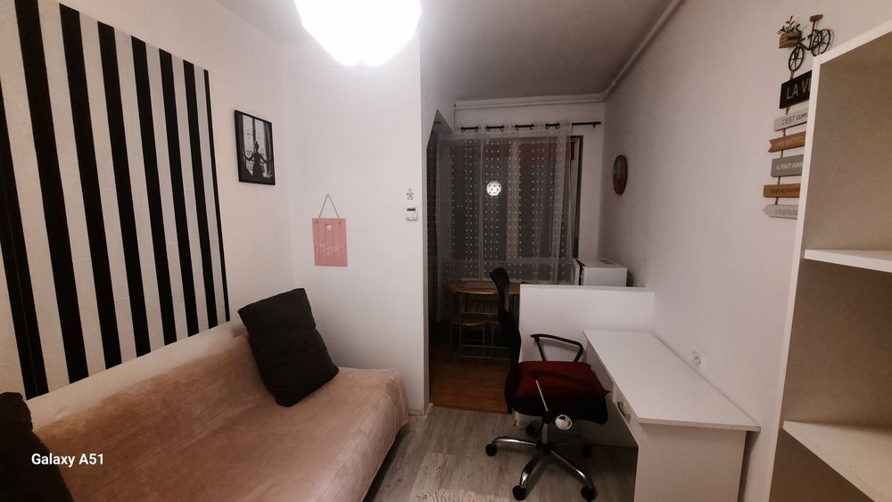 Persoană fizică, vând garsonieră în Târgu-Mureș, 22 decembrie, et 2