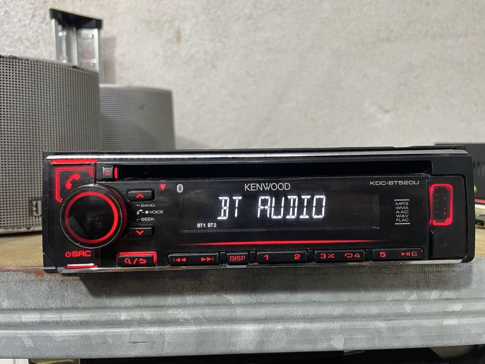 Радио за кола Kenwood KDC-BT520U висок клас с блутут,флашка,CD,Радио