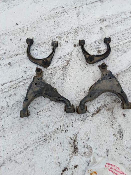 Рычаги Тойота Прадо 150 , б/у