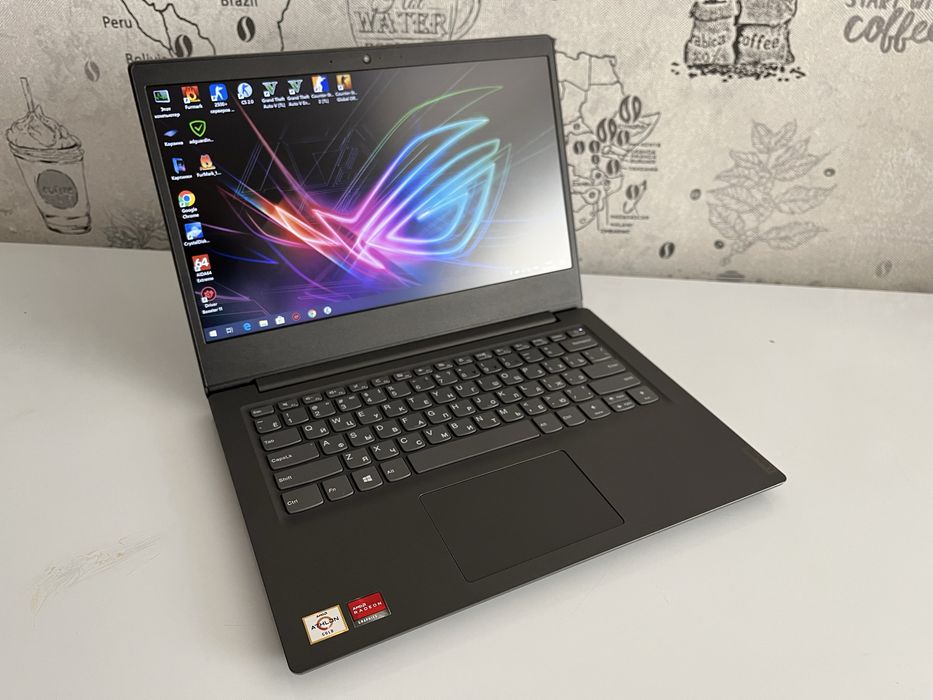 Мощный Современный Ноутбук