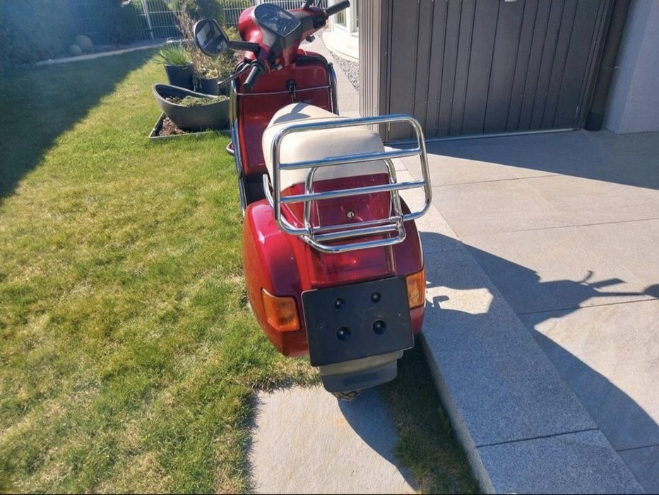 Vespa  cosa  200