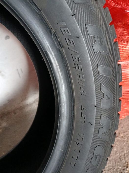 Продается зимний шины.