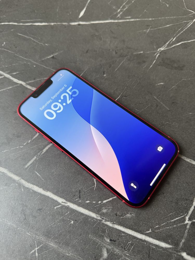 IPhone 13 128GB Red 100% Батерия