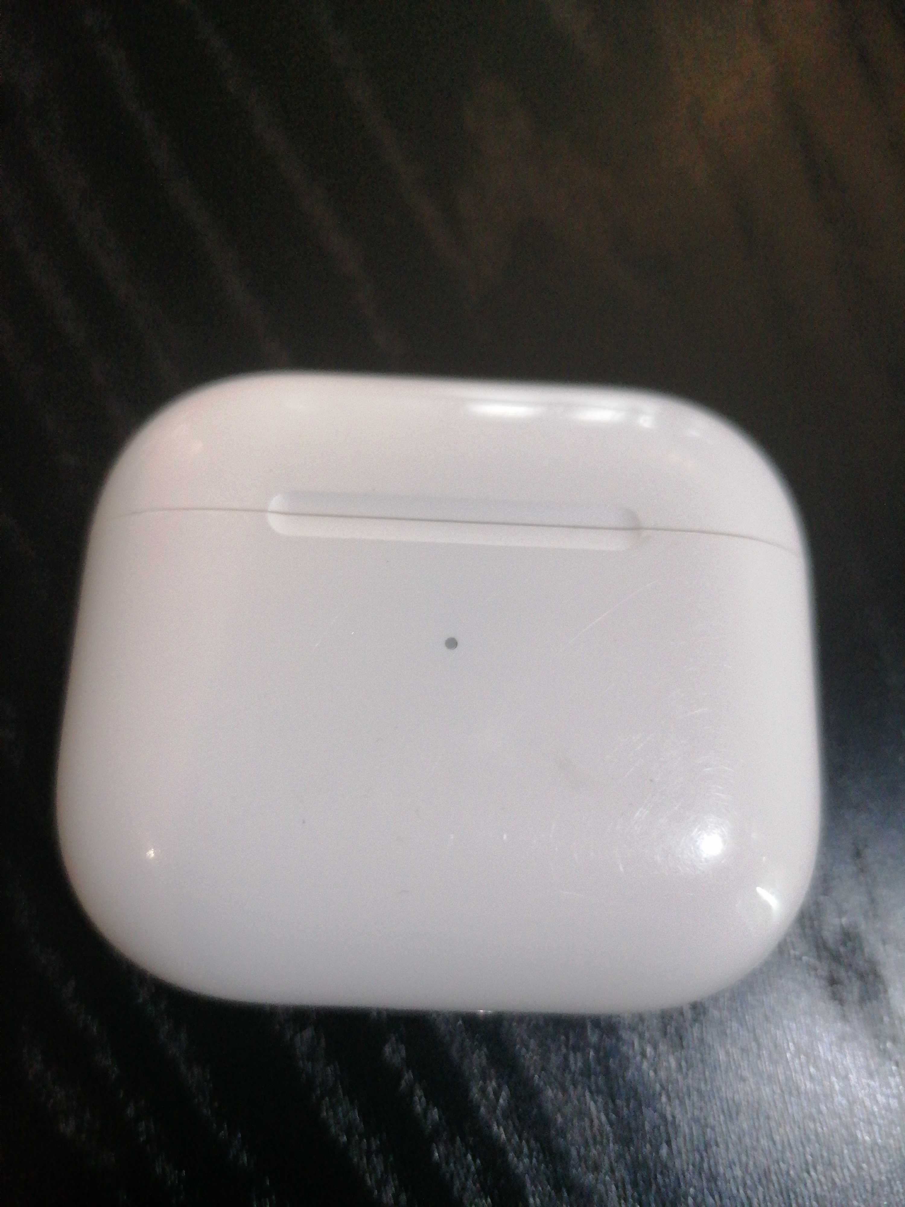 Air pod gen 3 aproape noi