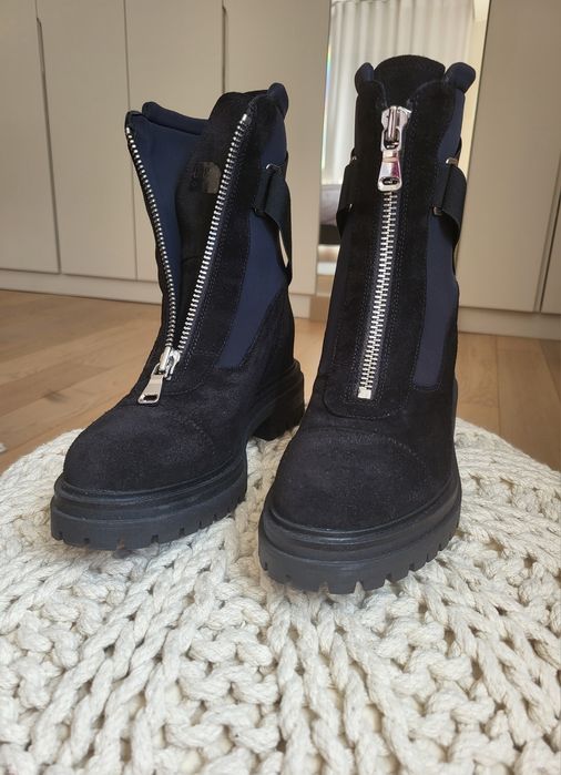 Ghete Musette piele intoarsa NOI marime 40